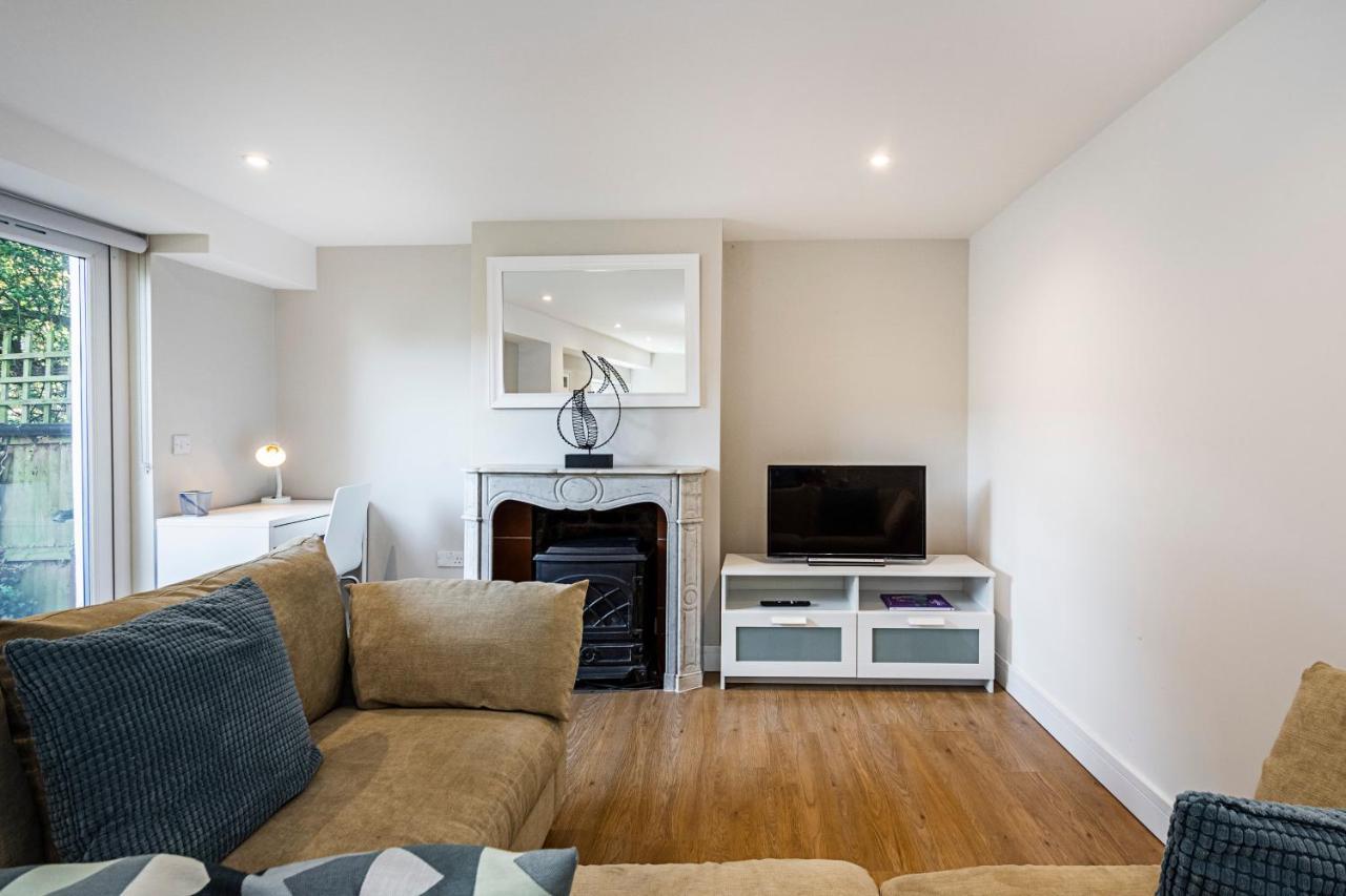 South Woodford 2 Bed En-Suite House London Exterior photo
