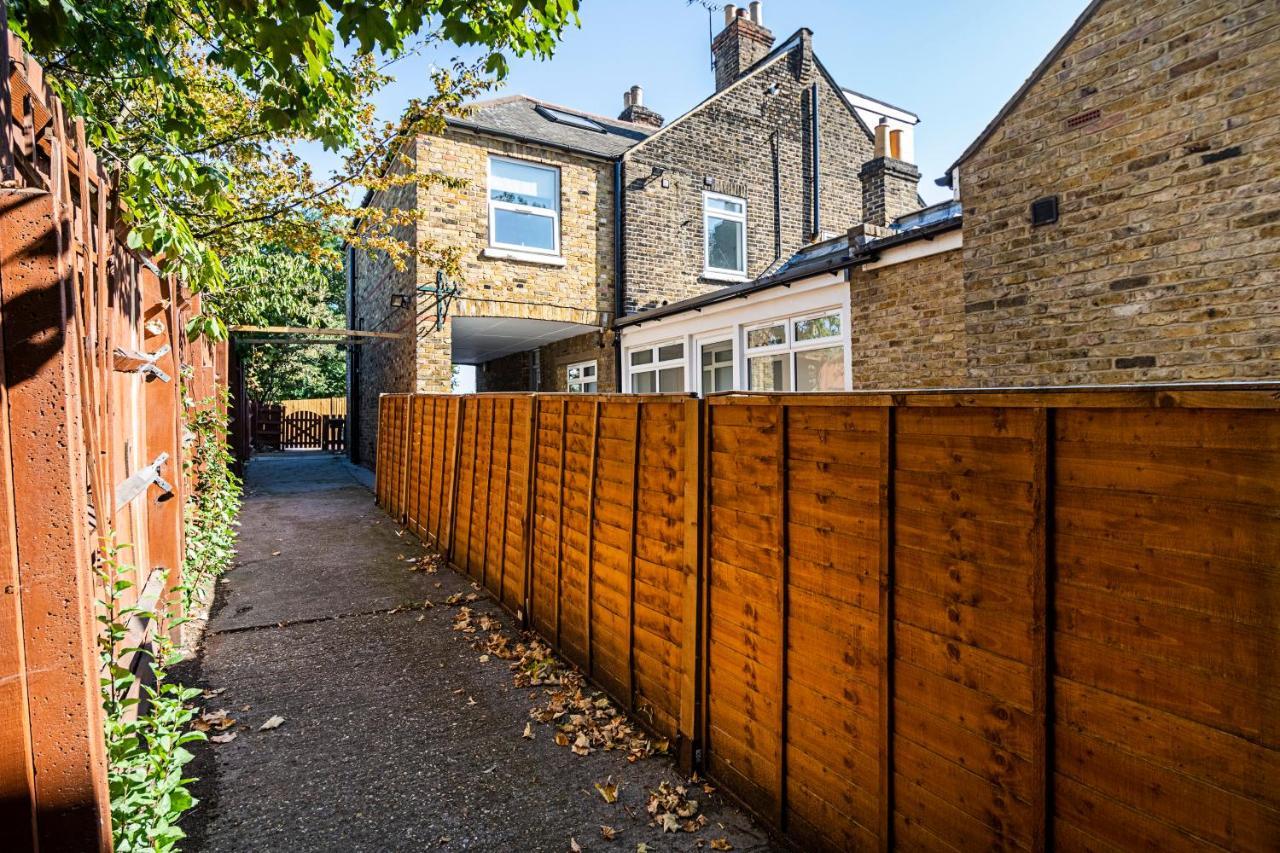 South Woodford 2 Bed En-Suite House London Exterior photo
